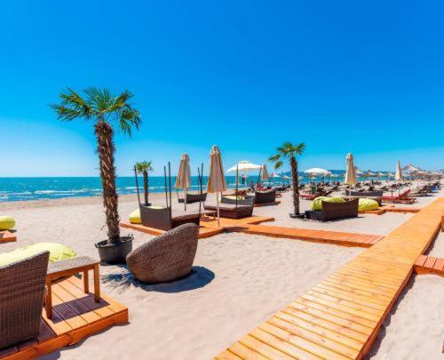 Gold Key Apartments, Durres Beach Kültér fotó